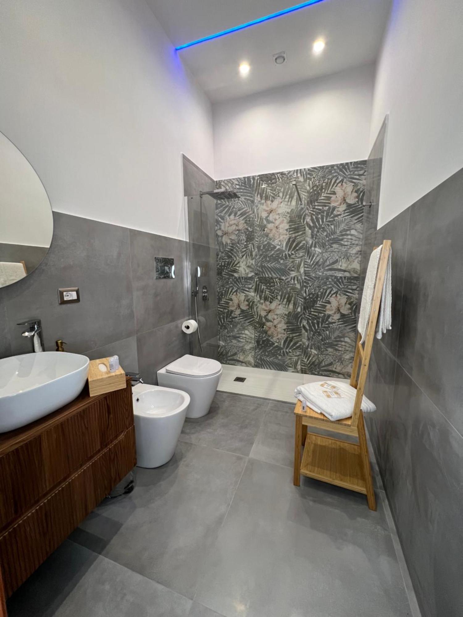 Ferienwohnung Ninetta A Toledo Neapel Exterior foto